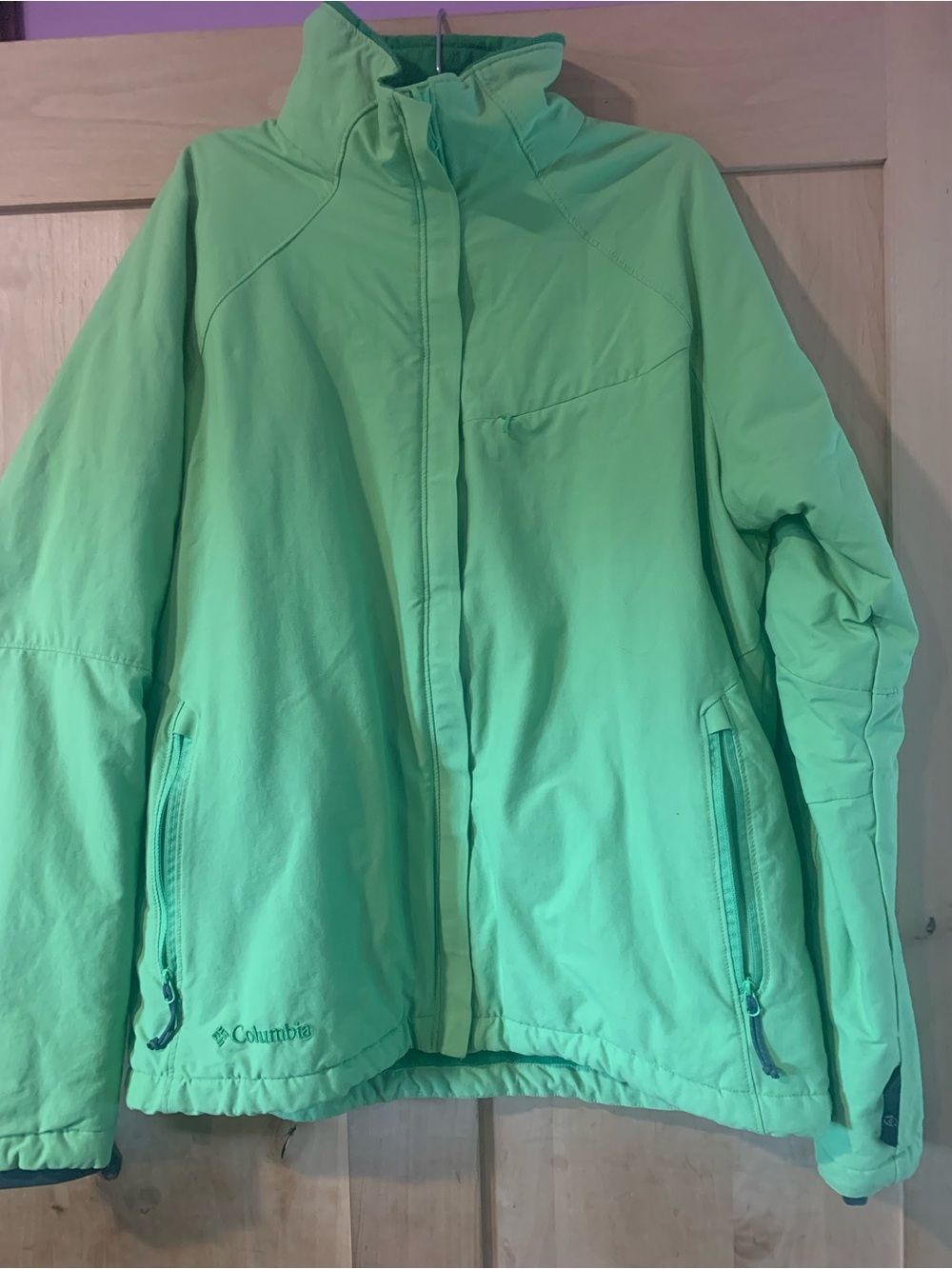 Women’s Columbia Light Green Ski Jacket